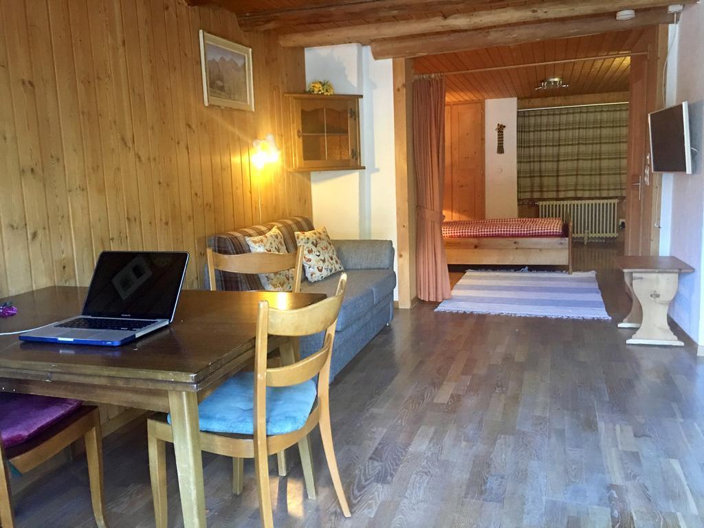 Bnb Guesthouse Lusi Frauenkirch Exterior foto
